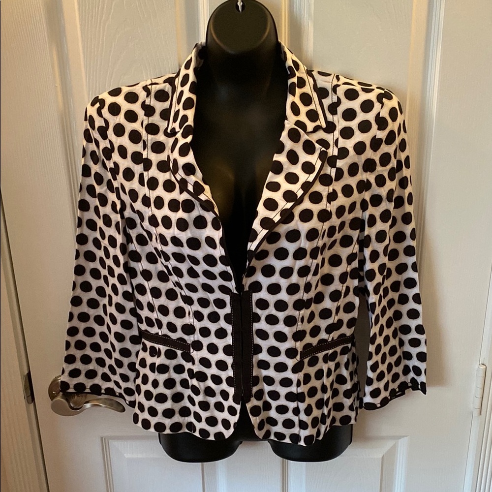 Gerry Weber Black and White Blazer with Tailored Fit